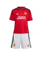Manchester United Raphael Varane #19 Replika Hemmakläder Barn 2023-24 Kortärmad (+ byxor)